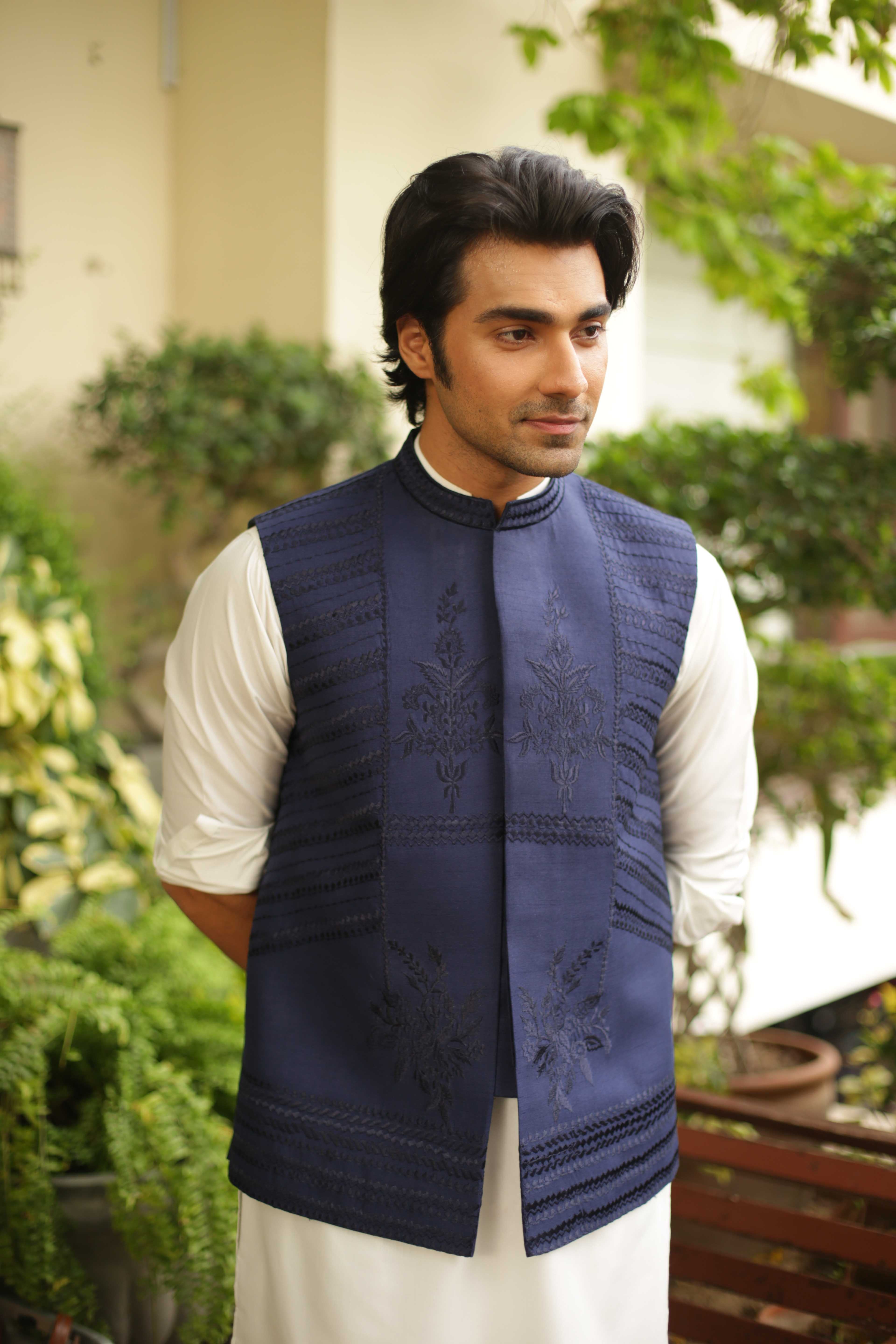 ER WC 2011 Ink Blue Emb WaistCoat