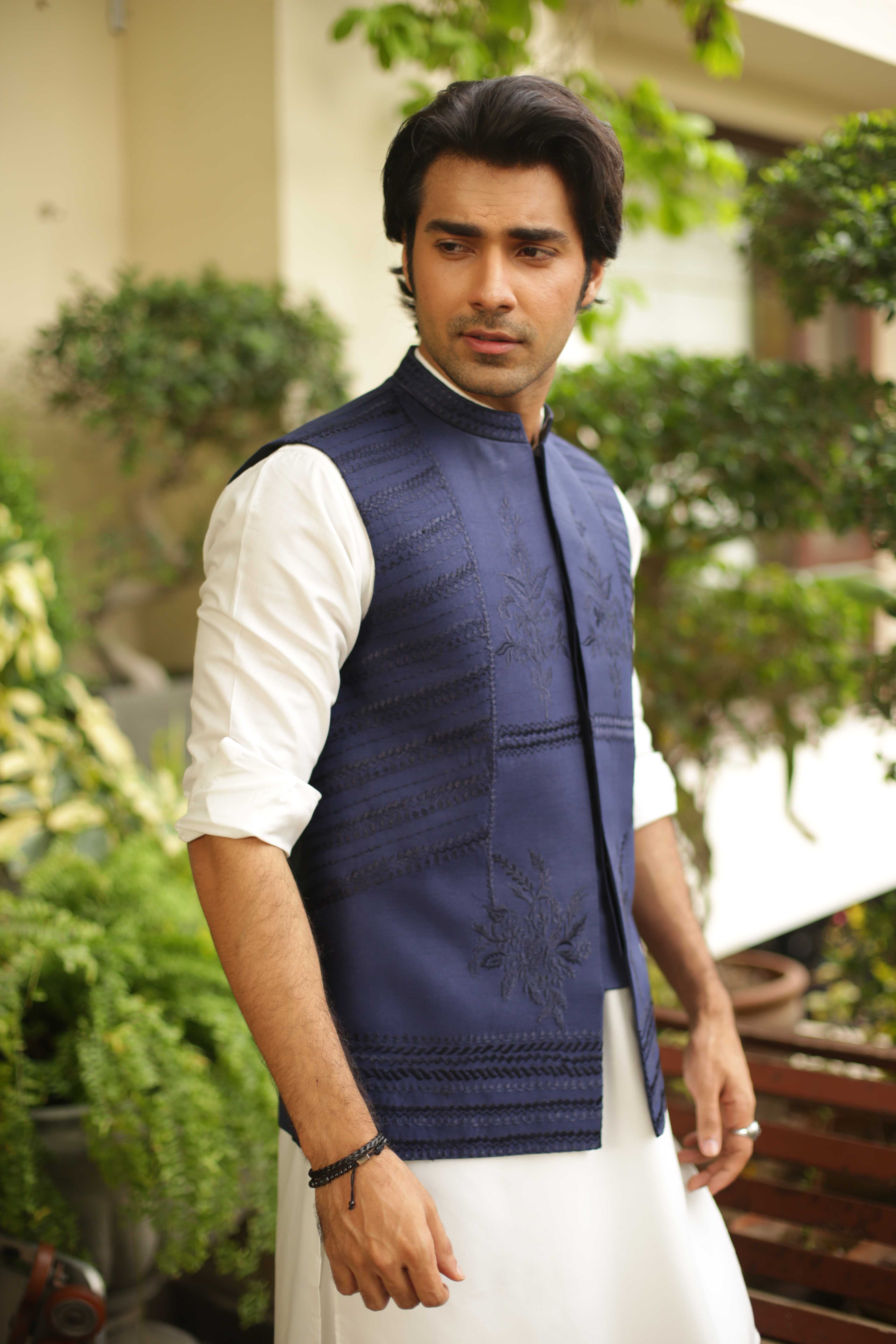 ER WC 2011 Ink Blue Emb WaistCoat