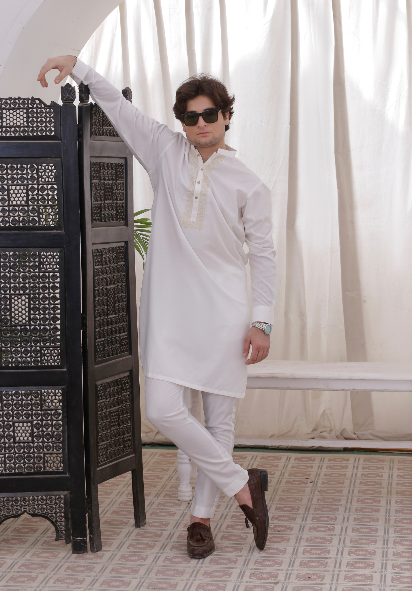 CK 757 White Chikankari Kurta Pajama