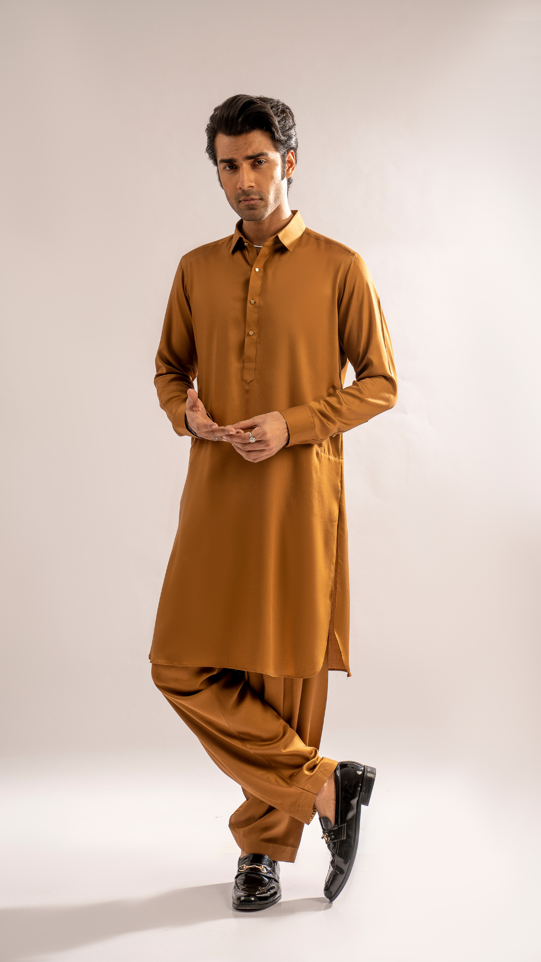ER 775 Customary Dress For Men