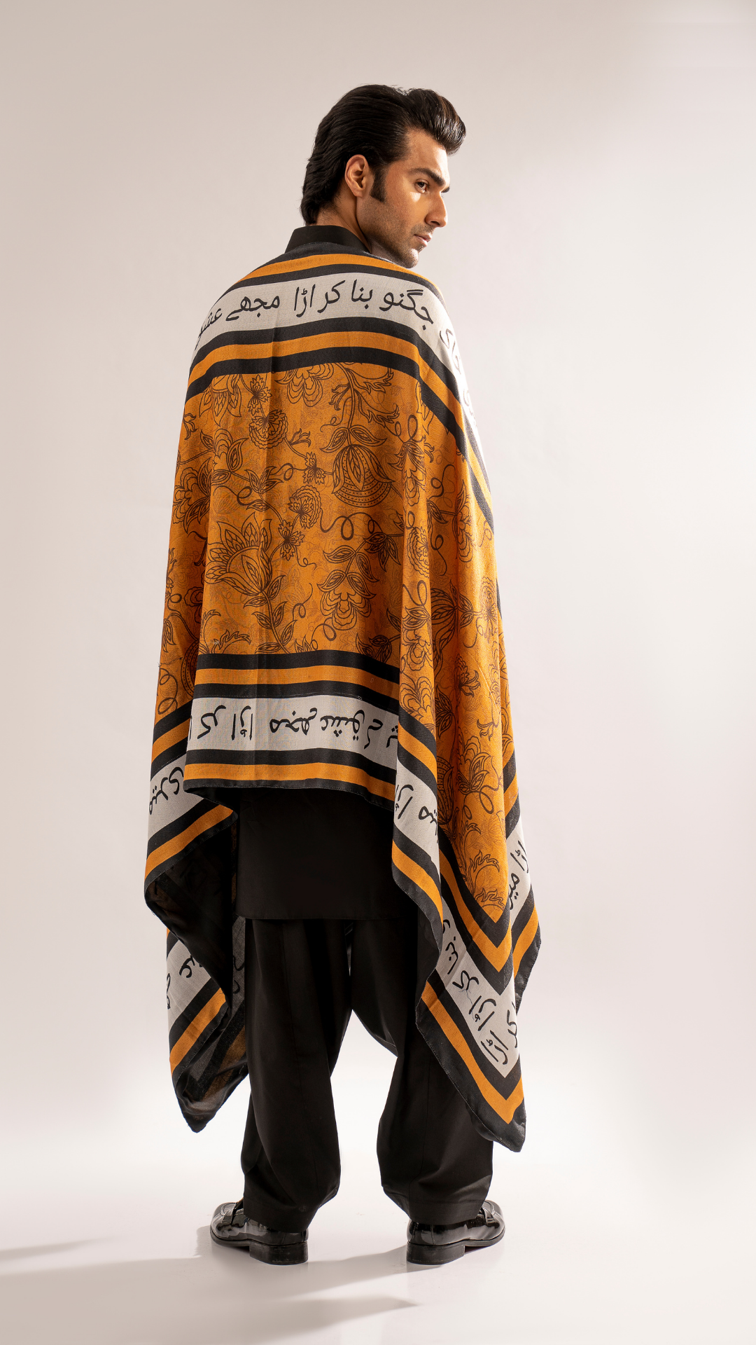 SH 16 Men's Shawl Gul-e-Naksh Odhni