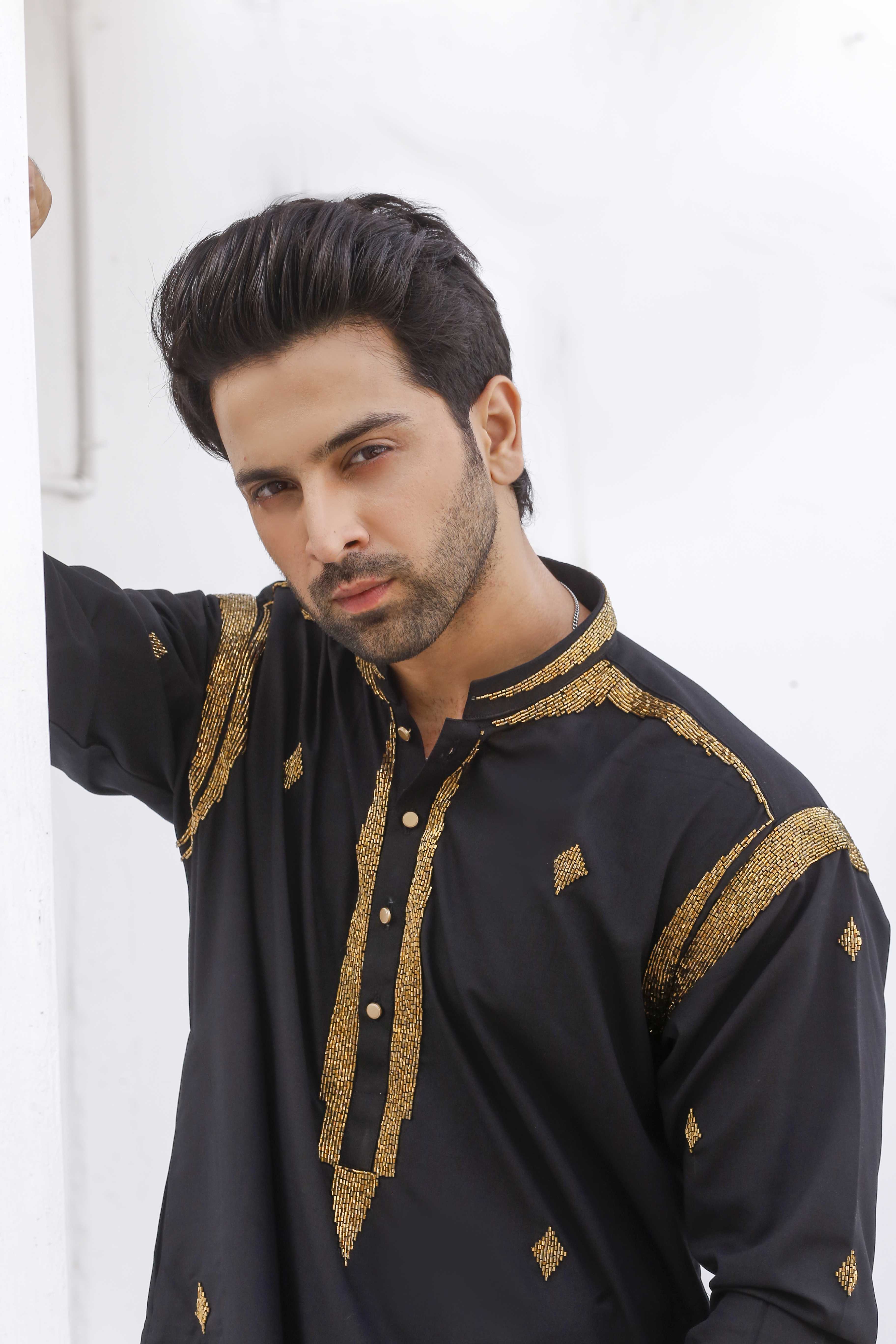 Black Kurta Pajama Celebrities Spotted